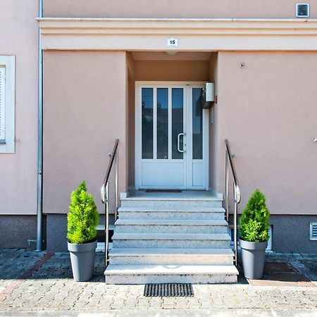 F&R Apartments II Rovinj Exterior photo