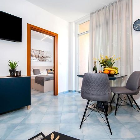 F&R Apartments II Rovinj Exterior photo